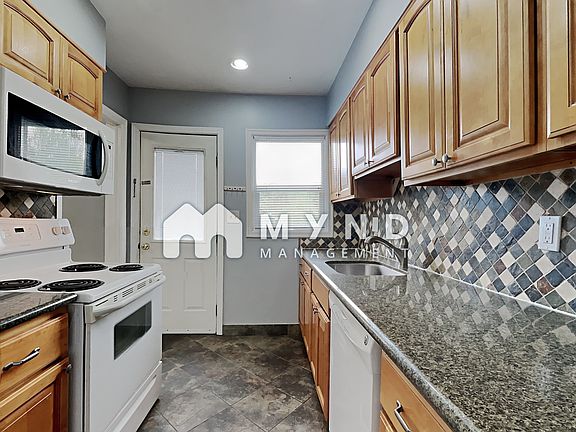 4th image of 3415 E Evergreen Blvd #3415