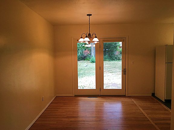 3rd image of 3400 Berkley Ave