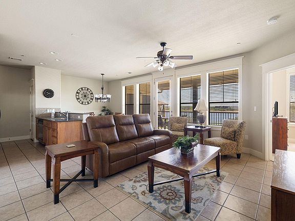 5th image of 6712 Lantern View Dr APT 302