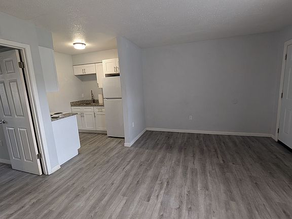 4th image of 13110 Leisurewood Pl APT 208