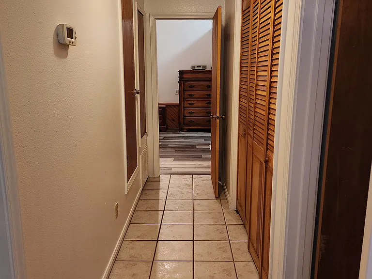 6533 W Nicole Ln — Photo 8