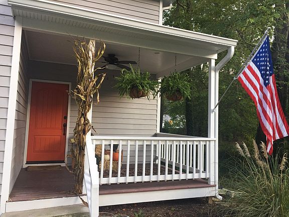 5th image of 905 Langdon Ct