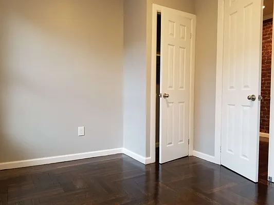 Rented by Bruma Realty LLC | media 7