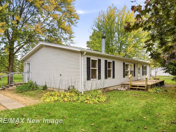 2050 Mahar Dr, Saginaw, MI 48601
