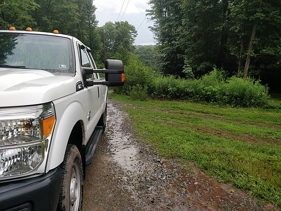 Rear right corner pin