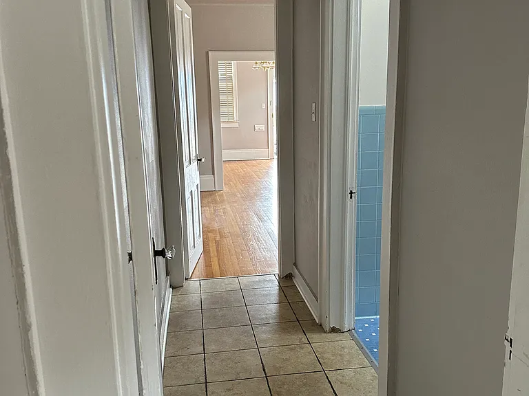 924 N Roman St — Photo 4