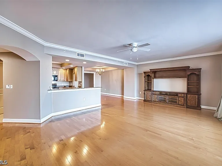 2090 W 1st St #G1607 — Photo 19