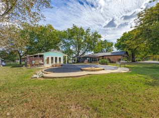 9591 Dripping Springs Rd, Denison, TX 75021