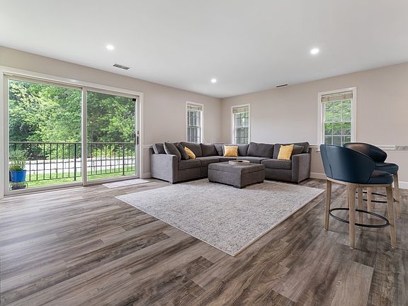 3rd image of 36 N Stone Mill Dr #1224