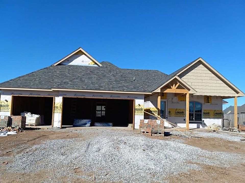 2nd image of 2430 NE Falcon Ln