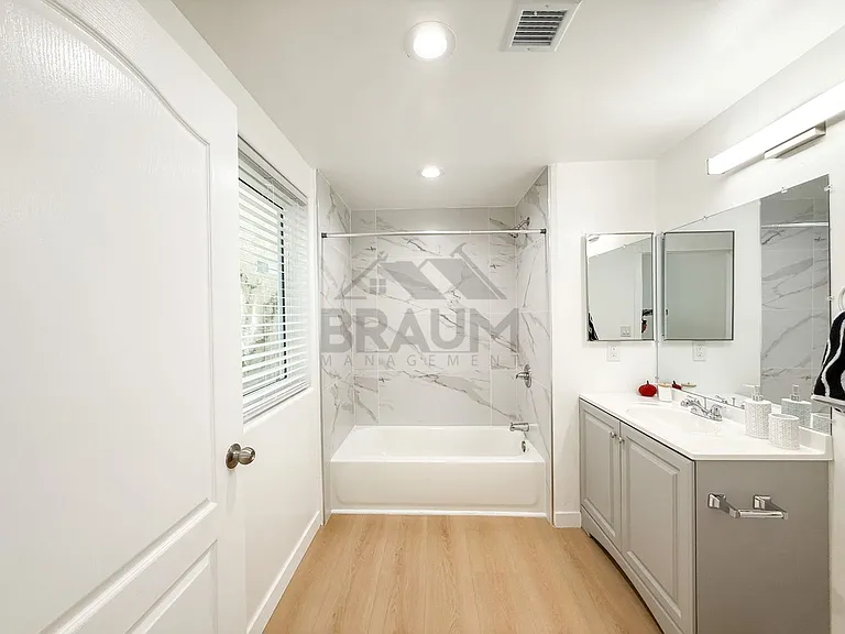 10849 Fruitland Dr — Photo 21