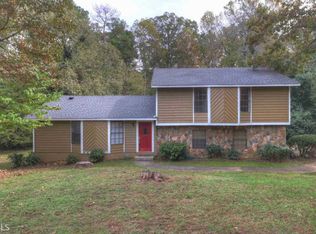 494 Stonehedge Dr, Stone Mountain, GA 30087