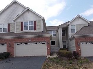 259 Birch Ln, Saint Charles, IL 60175