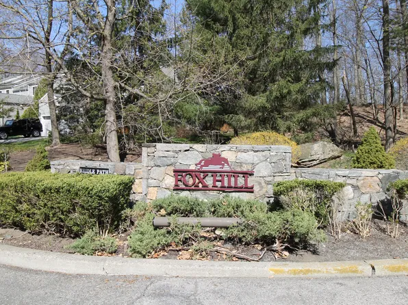 246 Horseshoe Cir, Ossining, NY 10562