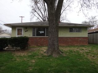 1543 Selkirk Rd, Columbus, OH 43227