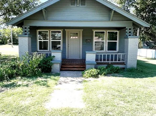 704 N 6th Ave, Stroud, OK 74079