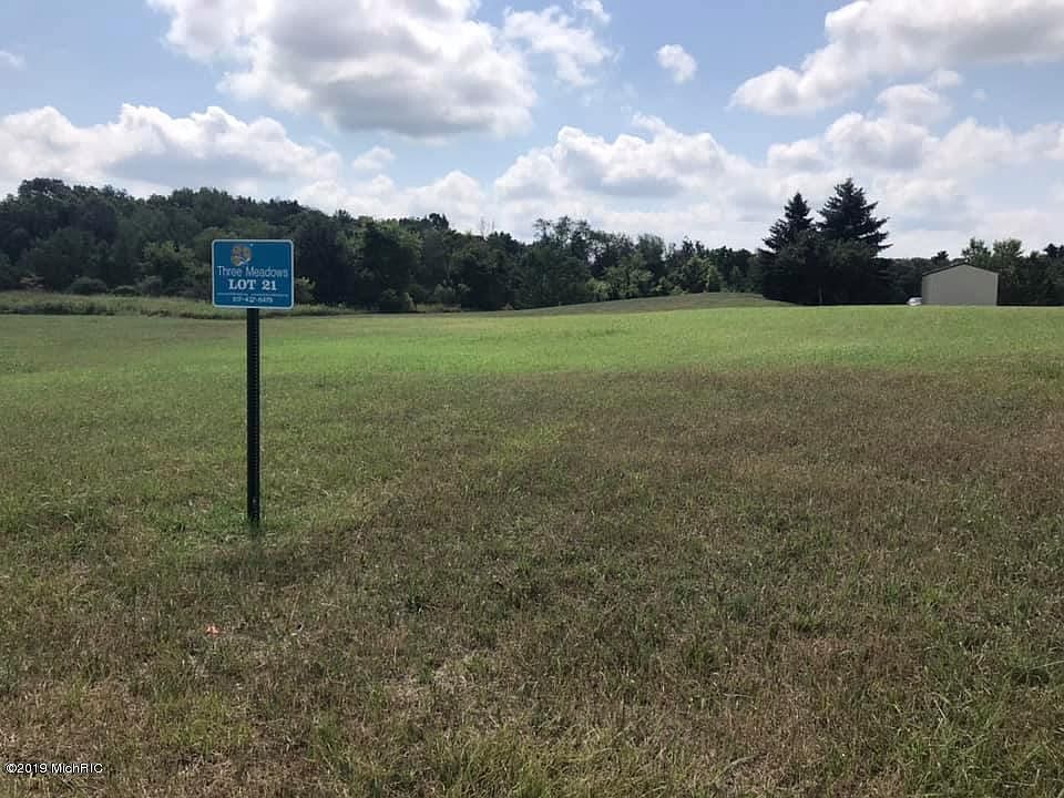 1st image of 9 Foxtail Ln