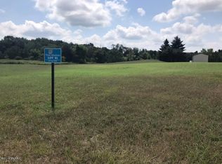 9 Foxtail Ln, Hillsdale, MI 49242