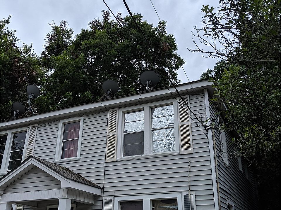 1st image of 2348 Iroquois St APT 4-1-1
