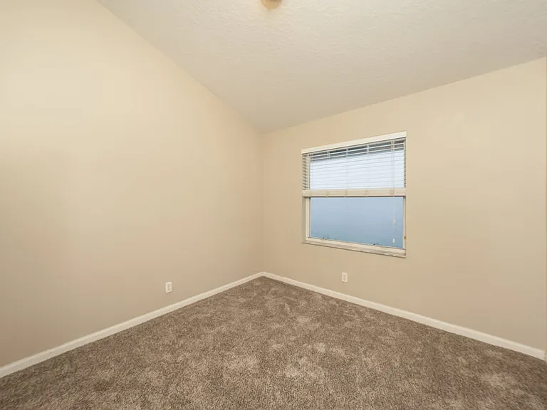 23410 Serene Meadow Dr S — Photo 12