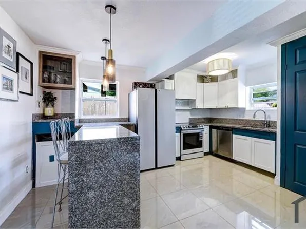 241 NE 16th Ct, Boynton Beach, FL 33435