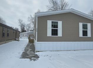 6610 Lear Nagle Rd #220, North Ridgeville, OH 44039