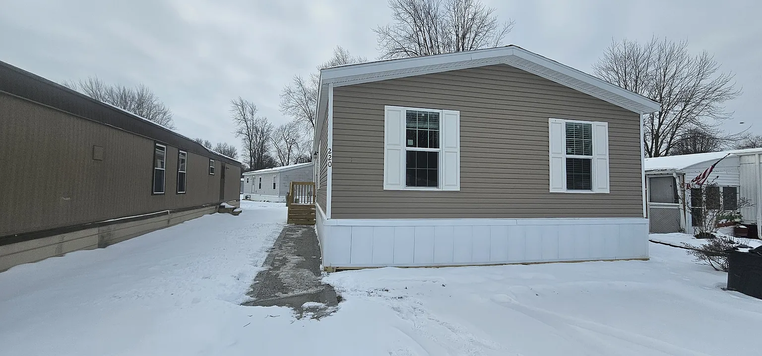 6610 Lear Nagle Rd #220 photo 1