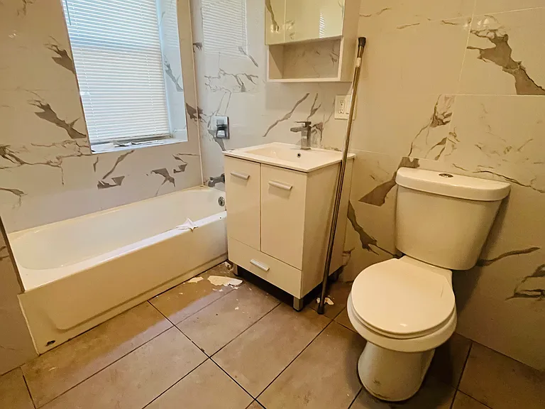 68 Norton St #2B — Photo 6