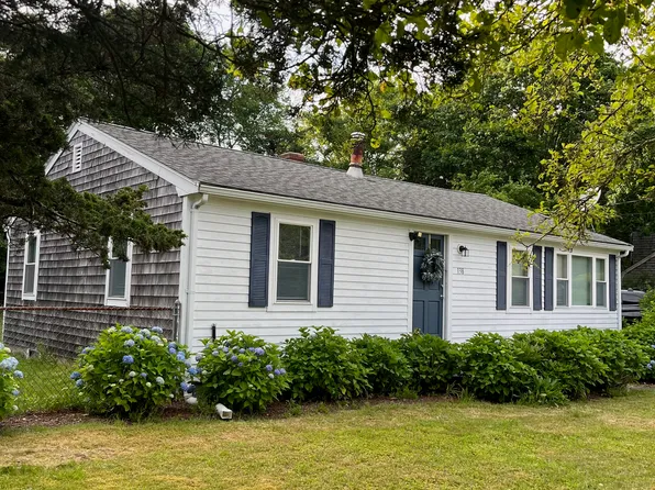 138 Homestead Ln, East Falmouth, MA 02536