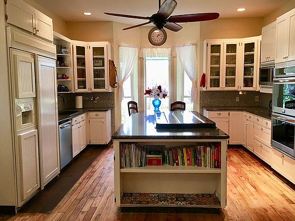 Kitchen, granite tops