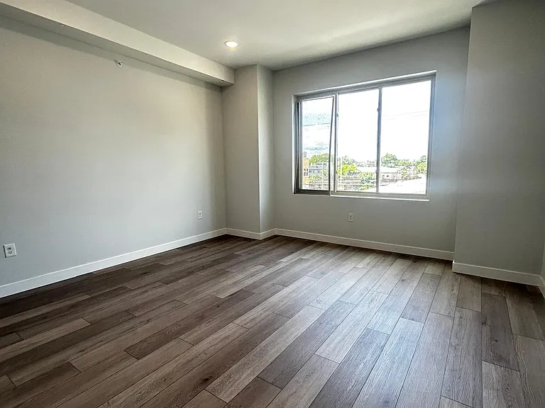 2235 N 10th St #3 — Photo 8