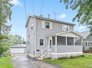 1123 McMillen Ave, Aurora, IL 60506