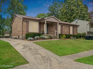 8911 Loch Lea Ln, Louisville, KY 40291