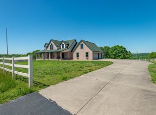 449 Greenway Drive, Galena, MO 65656
