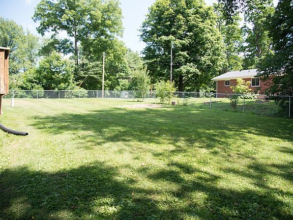 4th image of 2803 W Garden Dr