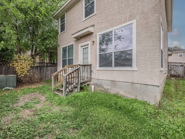 6729 Biscay Bay — Photo 3