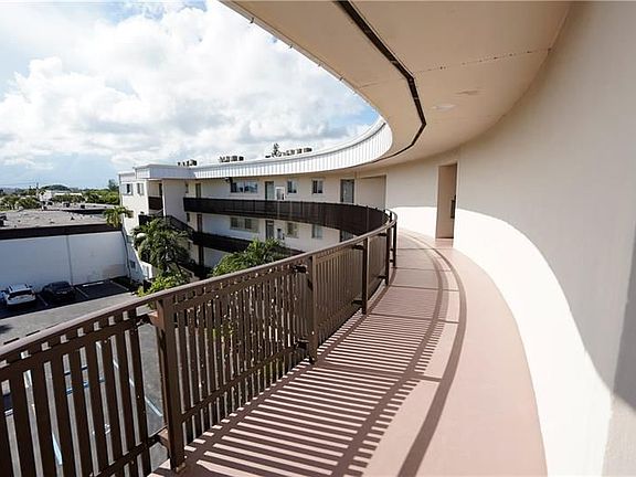 4th image of 300 Waterway Dr S APT 406