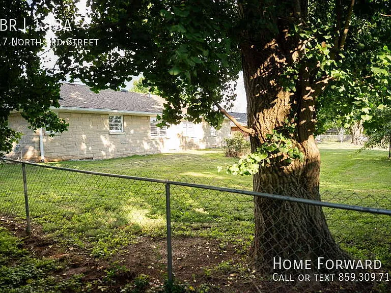 517 N 3rd St — Photo 72