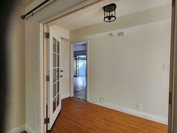 4th image of 50 Saratoga Cir
