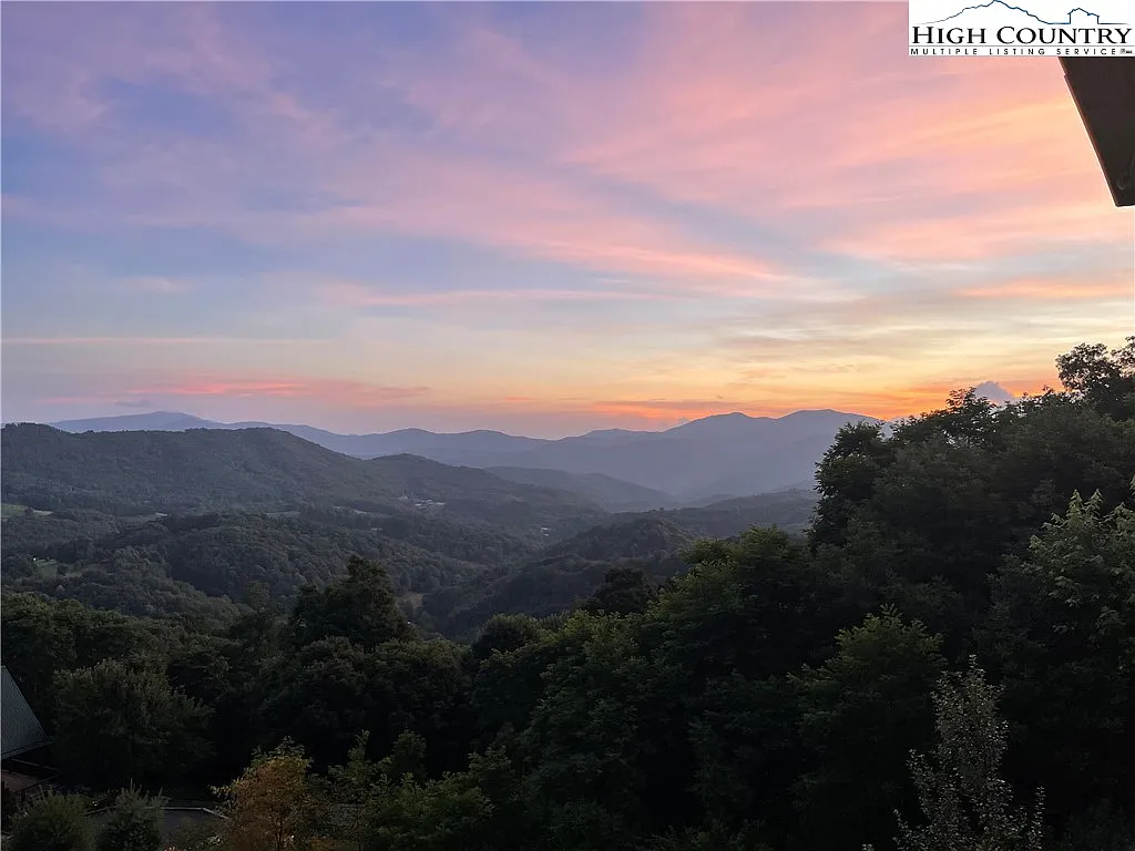 11 Wildflower Lane, Newland NC - Owner Finance Home