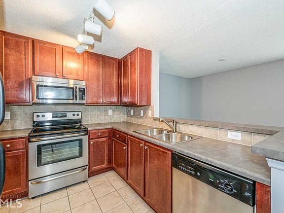 4th image of 3650 Ashford Dunwoody Rd NE Unit 512