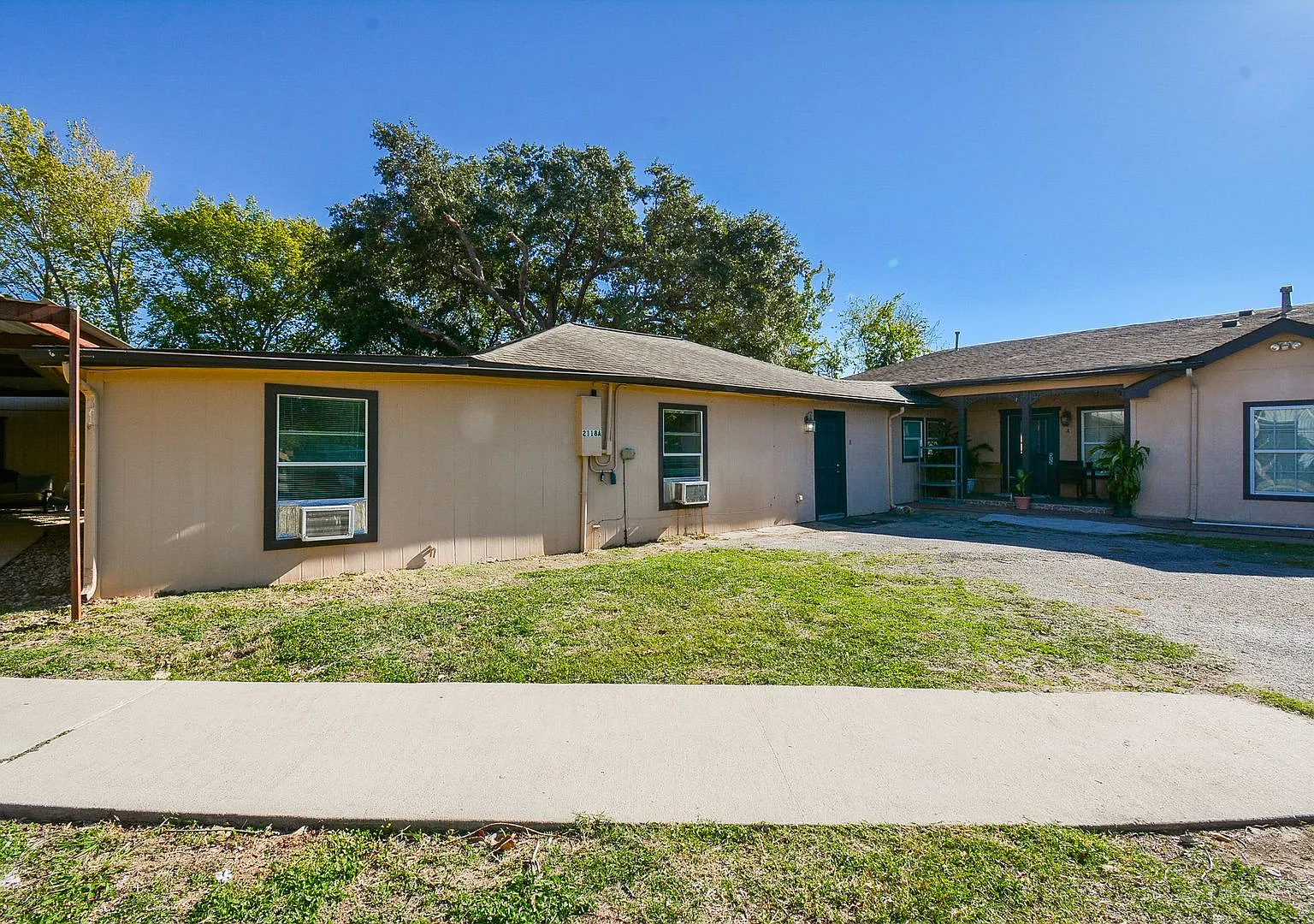 2118 THONIG — Photo 1
