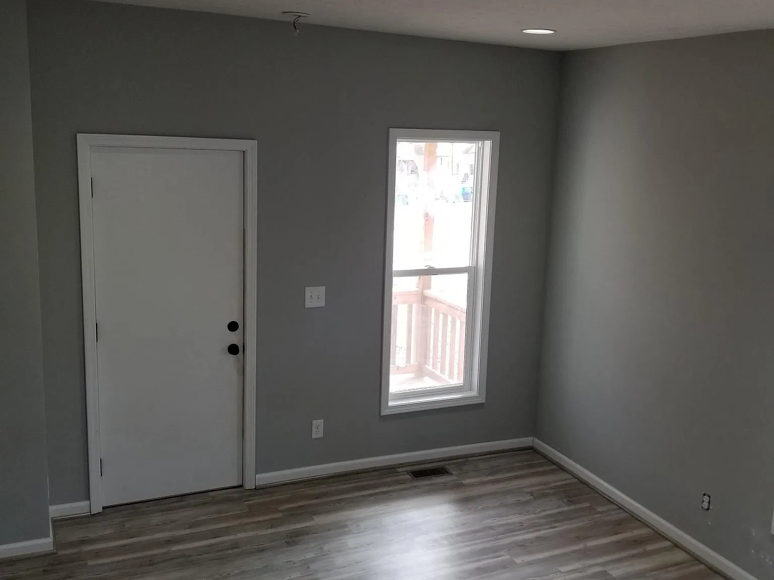 4604 Stockwell St — Photo 3