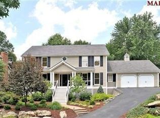 226 Greenbriar Estates Dr, Saint Louis, MO 63122