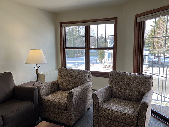 3rd image of 50 W Larch St Unit 208