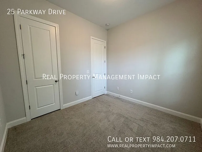 25 Parkway Dr — Photo 20