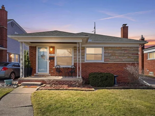 28021 Rockwood St, Saint Clair Shores, MI 48081