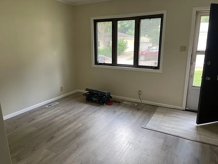 420 38th Street Pl — Photo 11