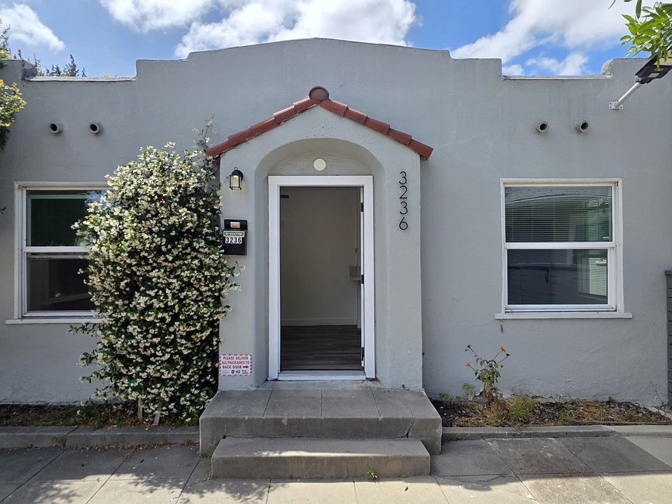 1st image of 3236 30th St