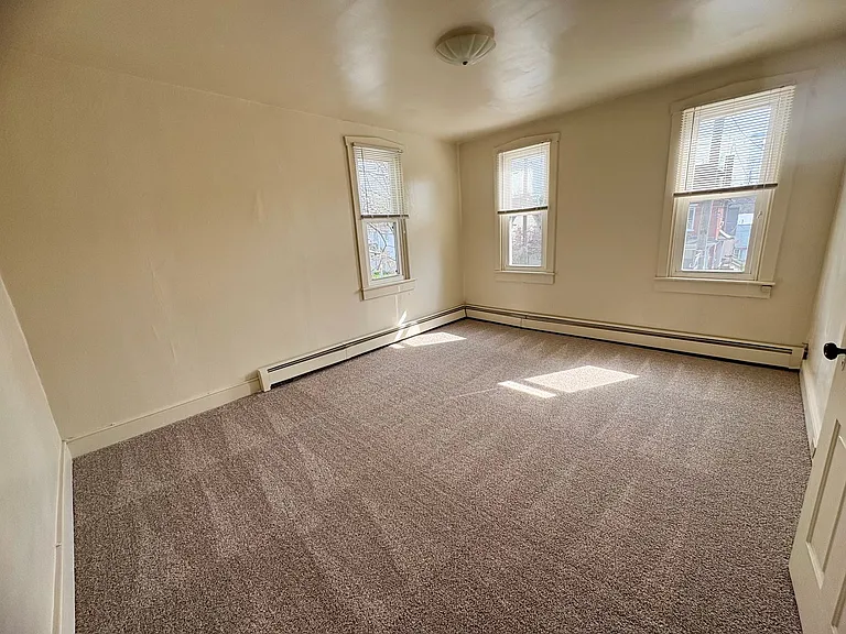 539 & 541 S Market St — Photo 18